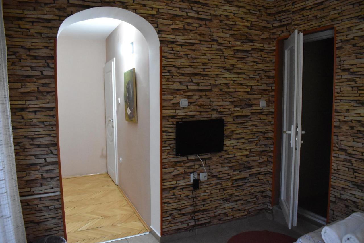 Guest House Kozle 스코페 외부 사진